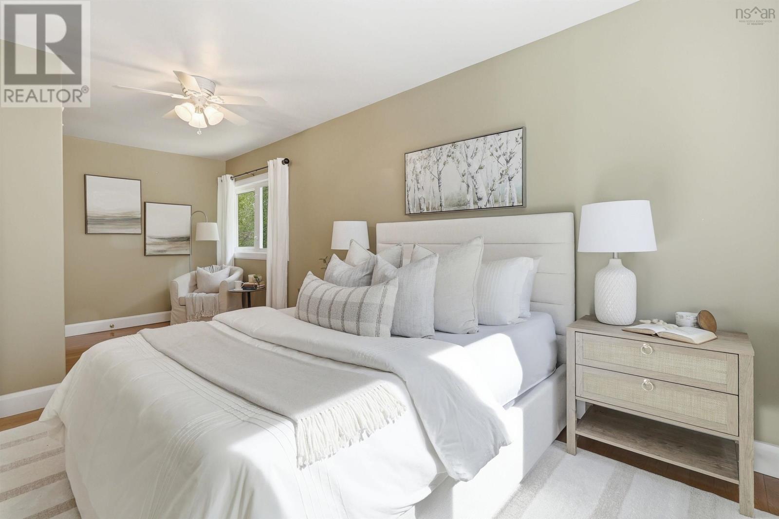 24 Winsloe Drive - 21