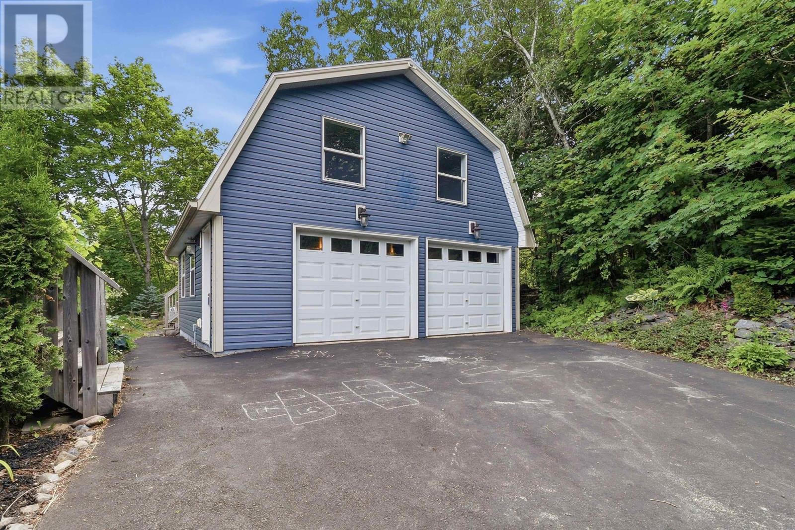 24 Winsloe Drive - 3