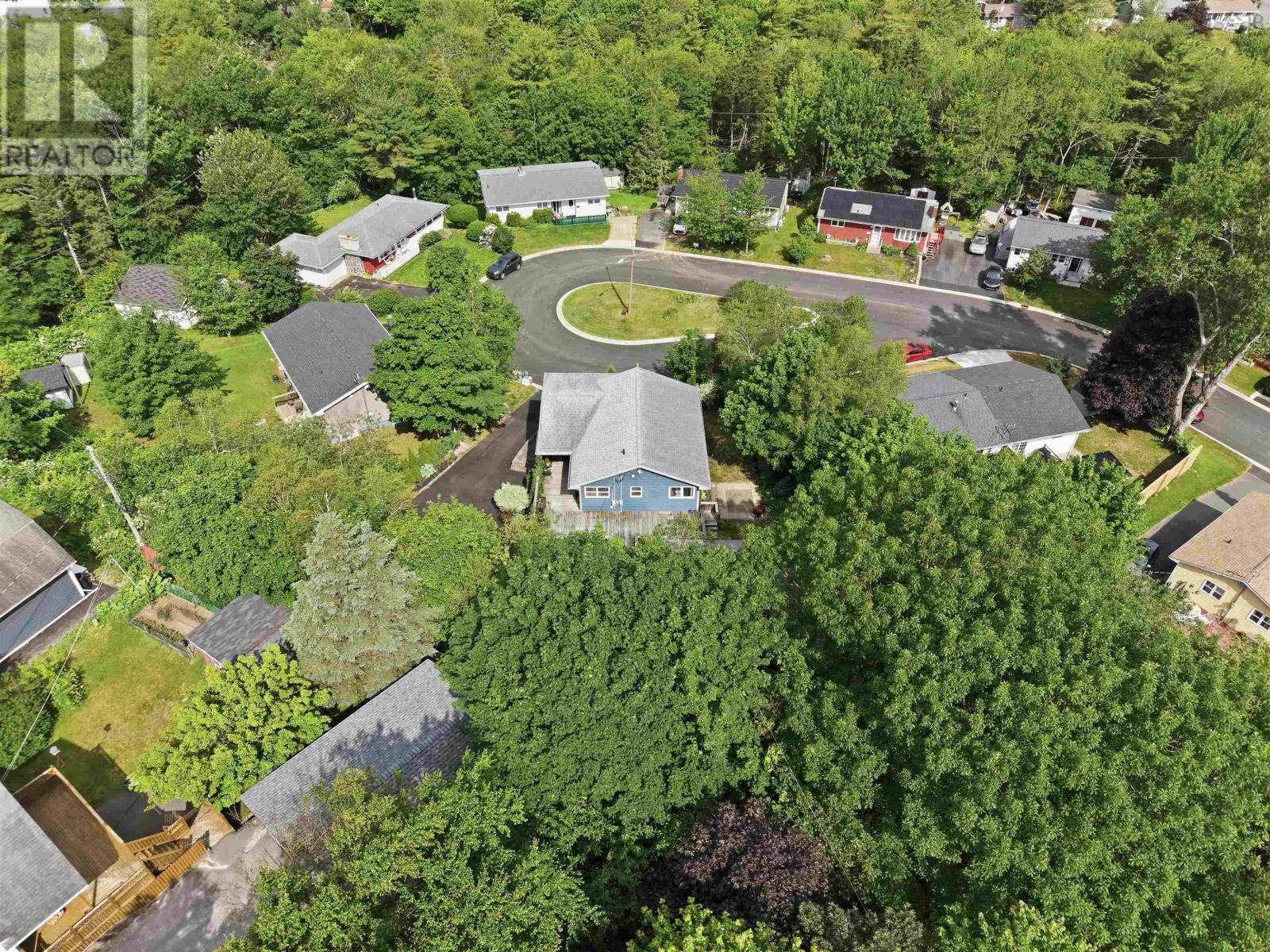 24 Winsloe Drive - 43