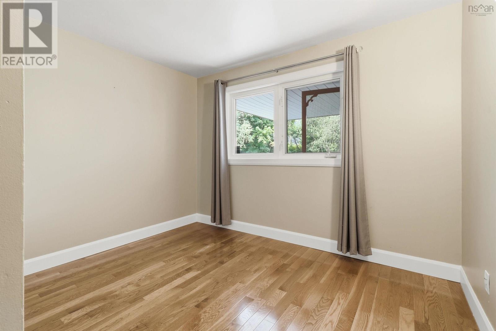 24 Winsloe Drive - 24