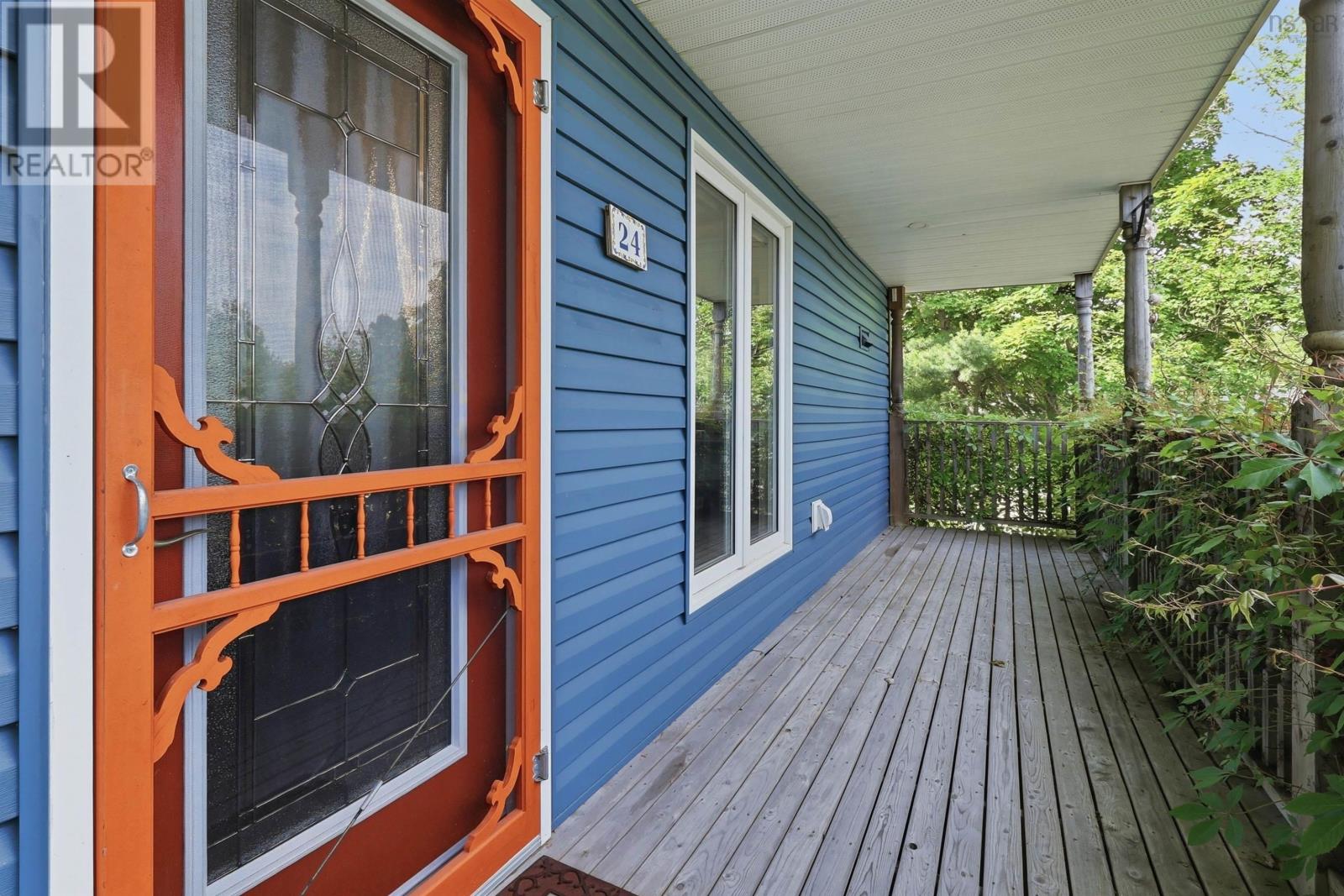 24 Winsloe Drive - 7