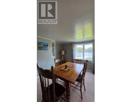 18 Salt Harbour Road thumbnail 15