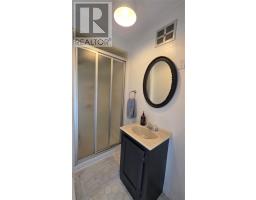 18 Salt Harbour Road thumbnail 21