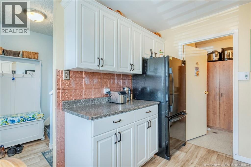 819 Highmeadow - 4