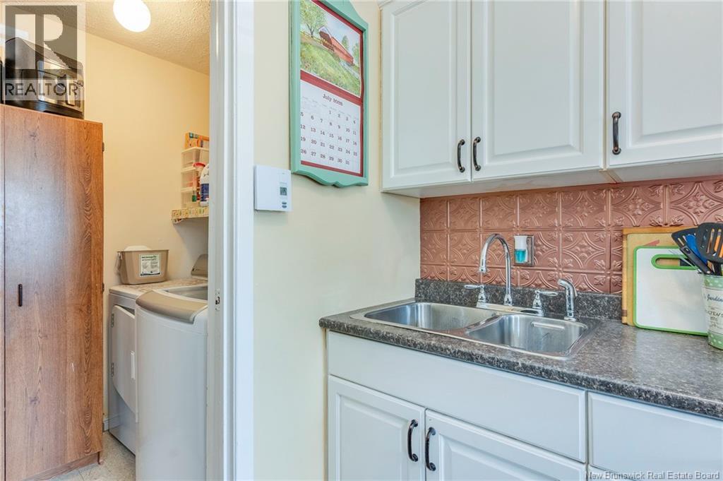 819 Highmeadow - 5