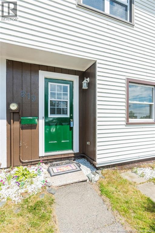 819 Highmeadow - Image 35