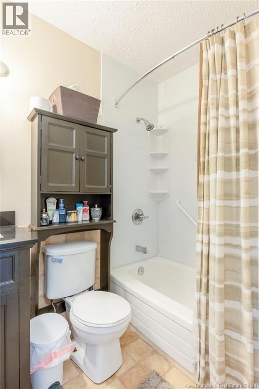 819 Highmeadow - Image 32