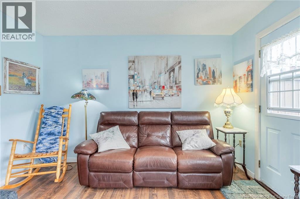 819 Highmeadow - 13