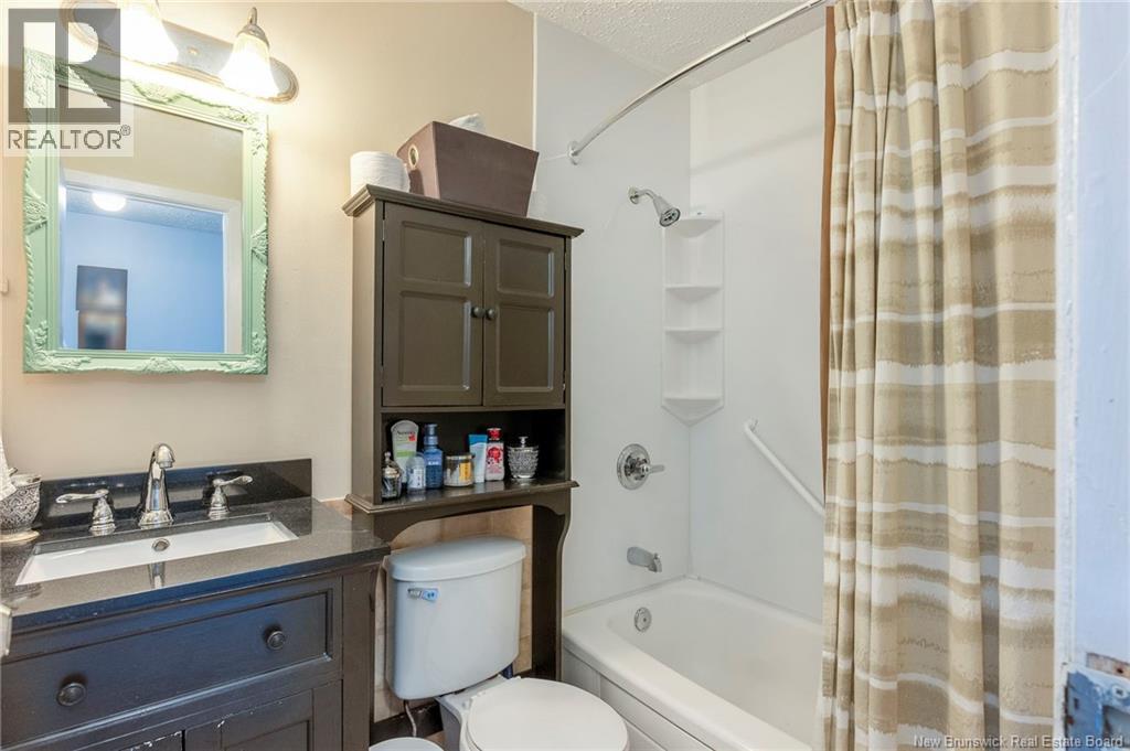 819 Highmeadow - 30