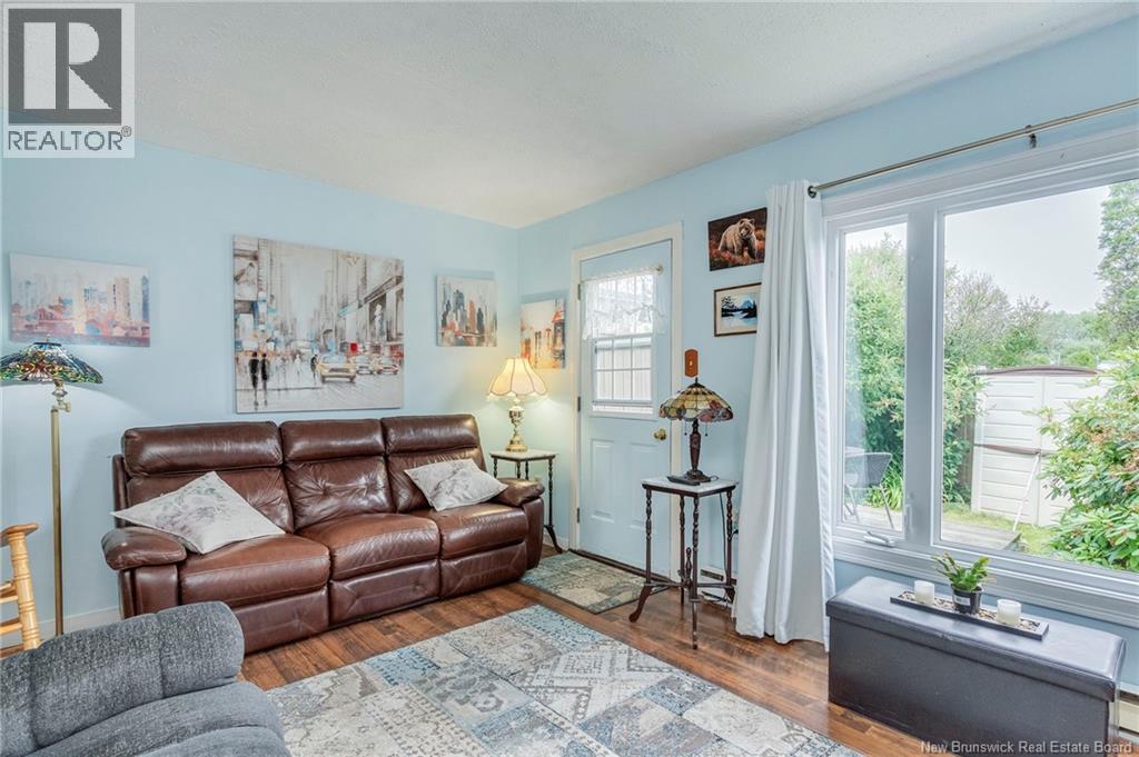 819 Highmeadow - Image 2