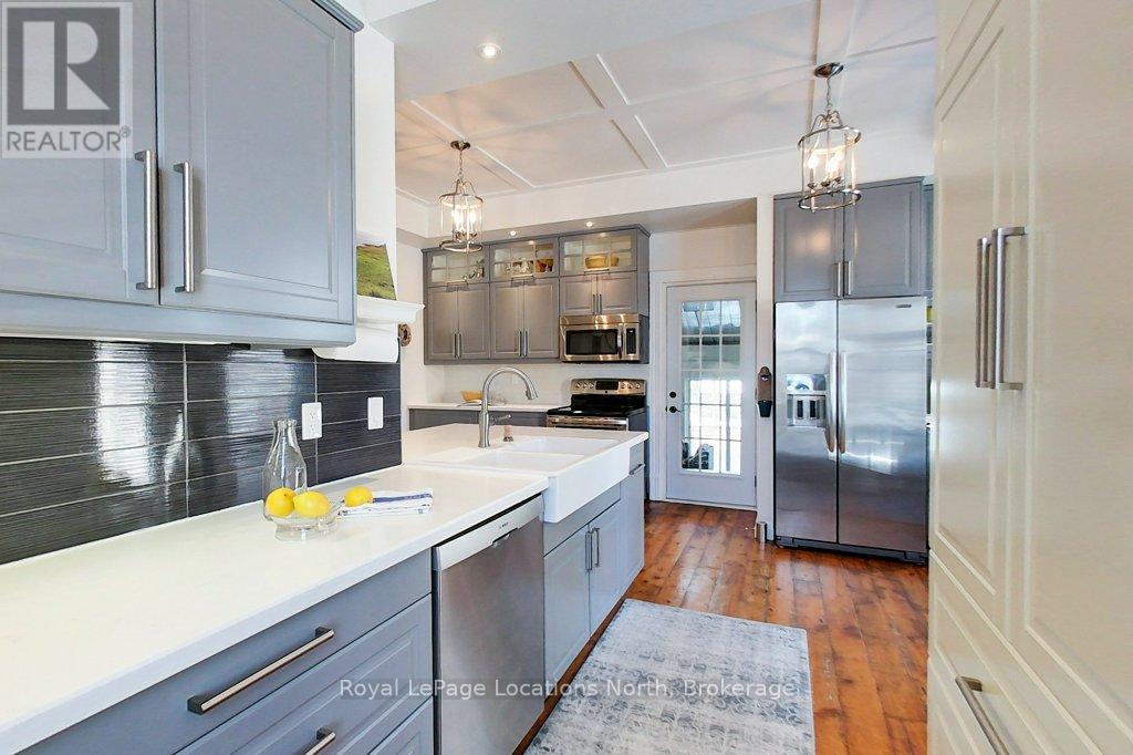 138 BRUCE STREET S - 13