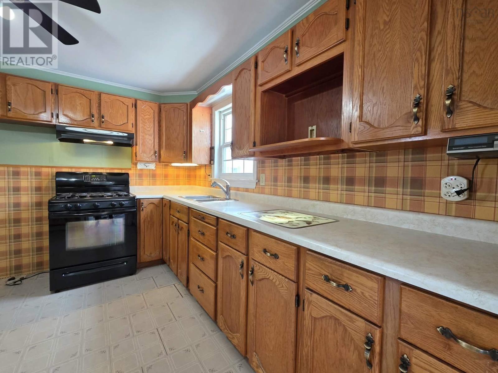 68 Hillcrest Avenue - 13