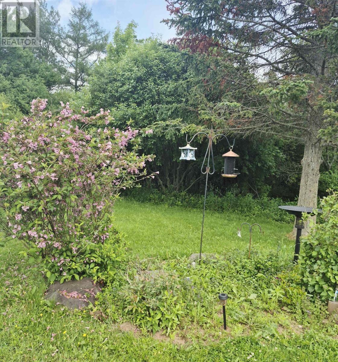 68 Hillcrest Avenue - 9