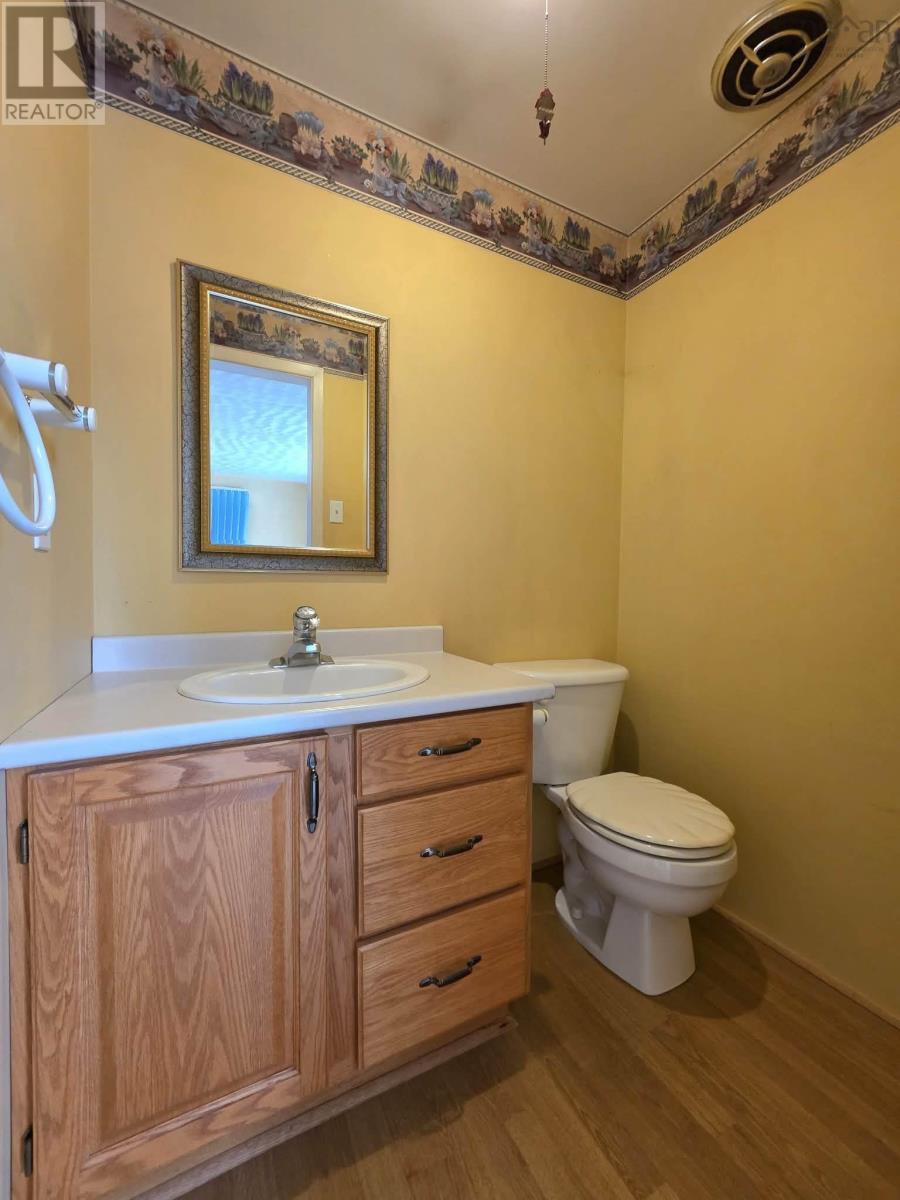 68 Hillcrest Avenue - 28