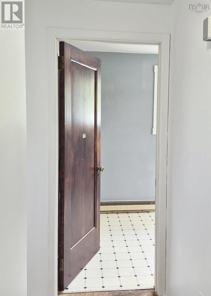 68 Hillcrest Avenue - 31