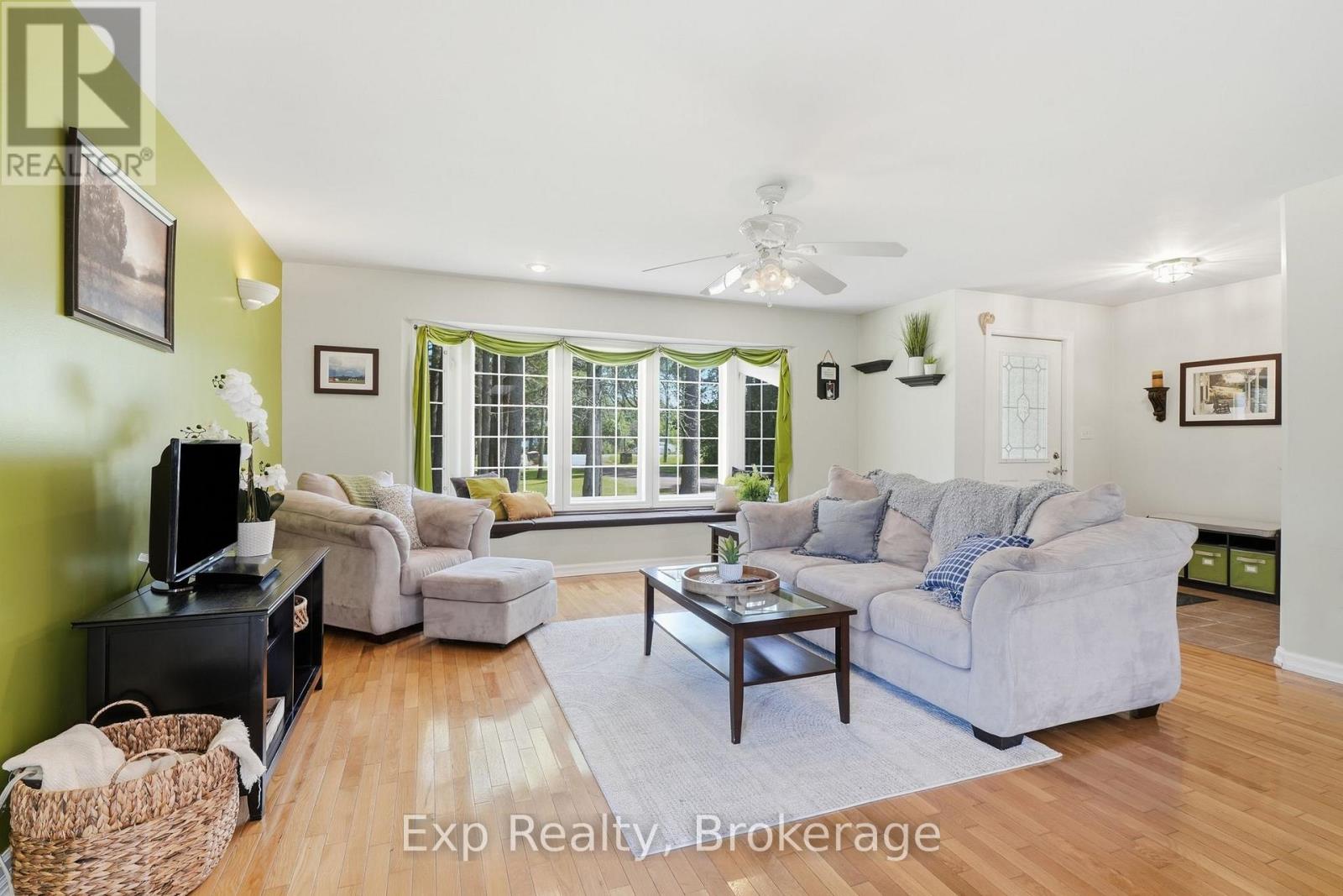 21627 LOYALIST PARKWAY - Image 9