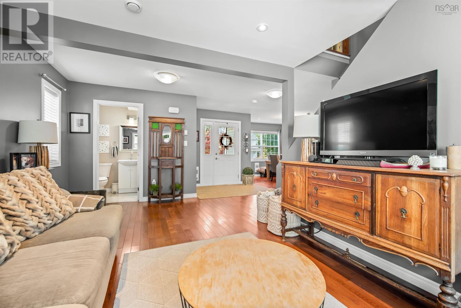 31 St. Michaels Avenue - 23