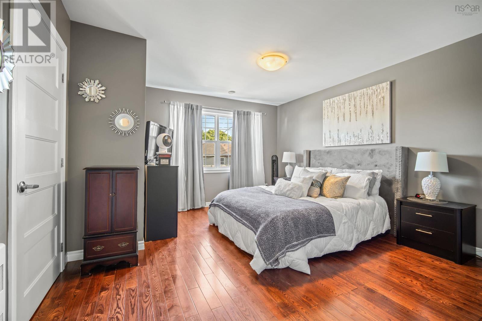 31 St. Michaels Avenue - 30