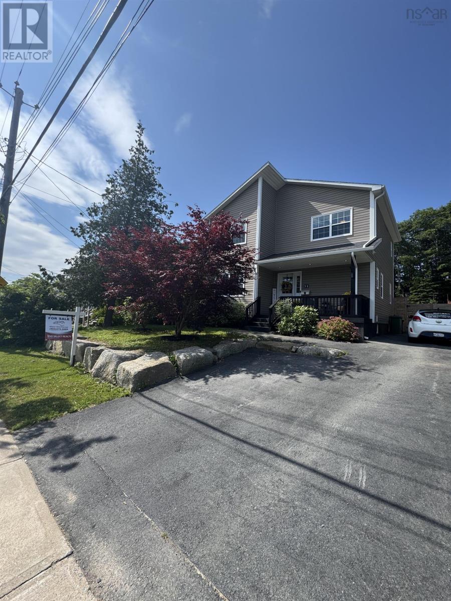 31 St. Michaels Avenue - 47