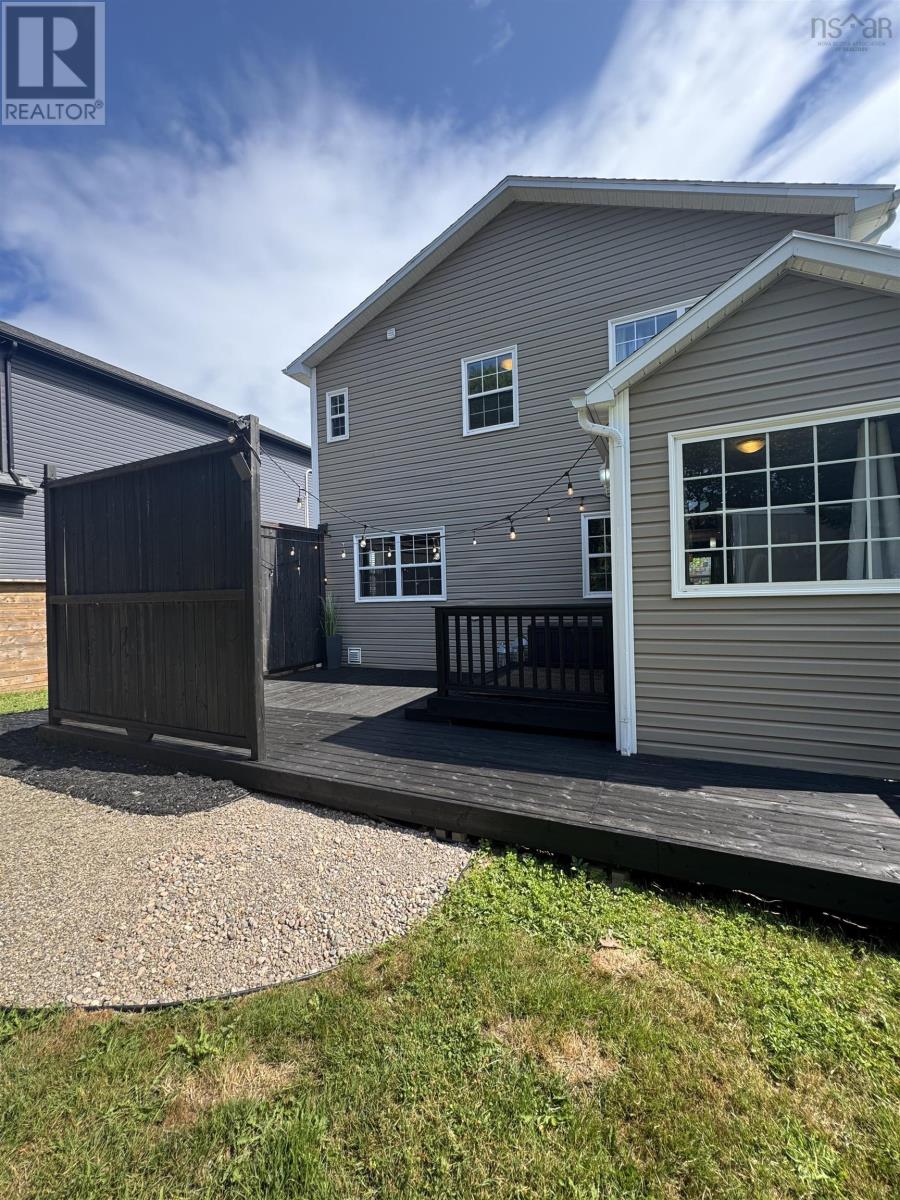 31 St. Michaels Avenue - 48