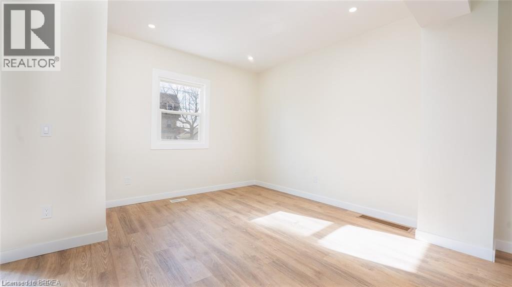 55 WINNIETT Street - 8