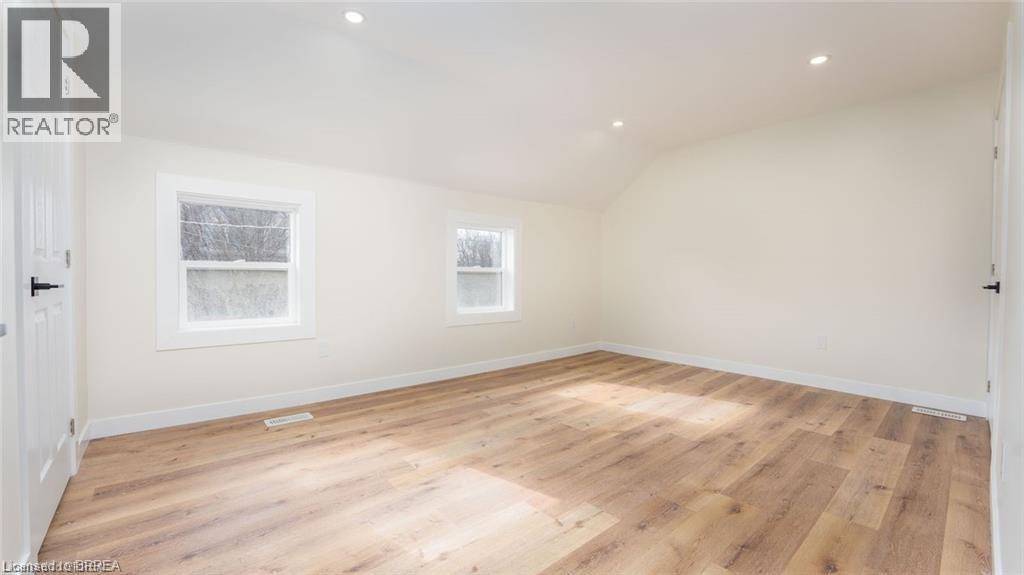 55 WINNIETT Street - 11