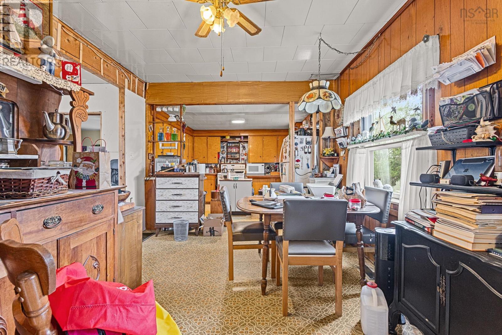 83 Baker Road - 10