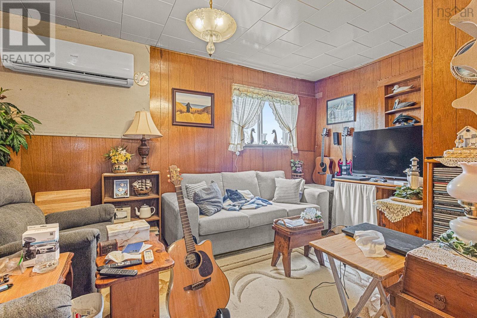 83 Baker Road - 7