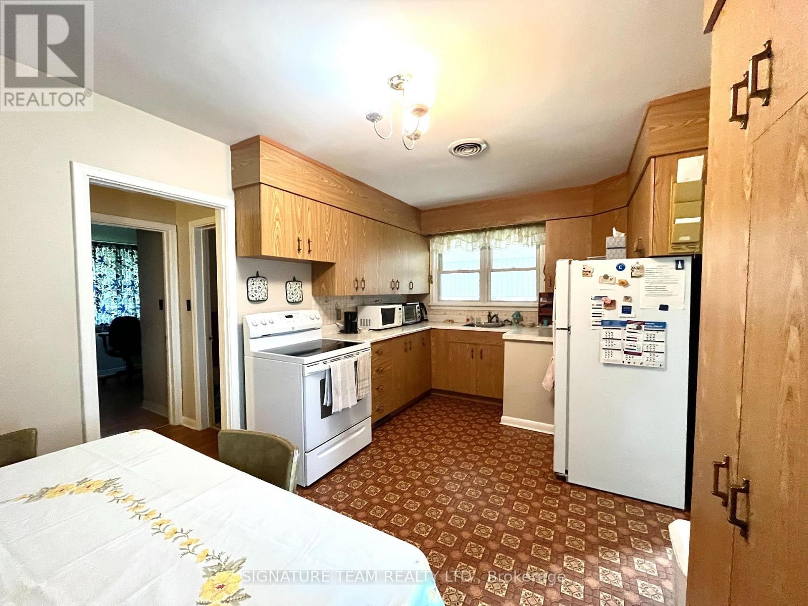 595 CECELIA STREET, Ottawa. Luxury613. By Peter Sagos - Image 8