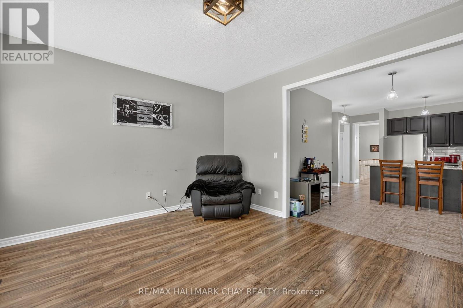 72 DECAROLIS CRESCENT - Image 15