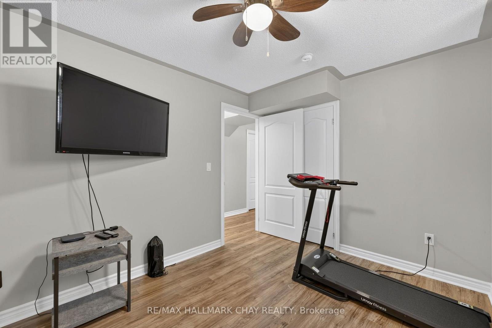 72 DECAROLIS CRESCENT - Image 27