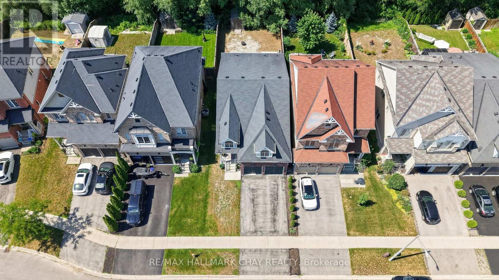 72 DECAROLIS CRESCENT - Image 34