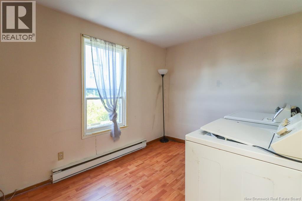 304 Carmarthen Street - 10