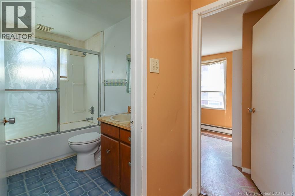 304 Carmarthen Street - Image 31