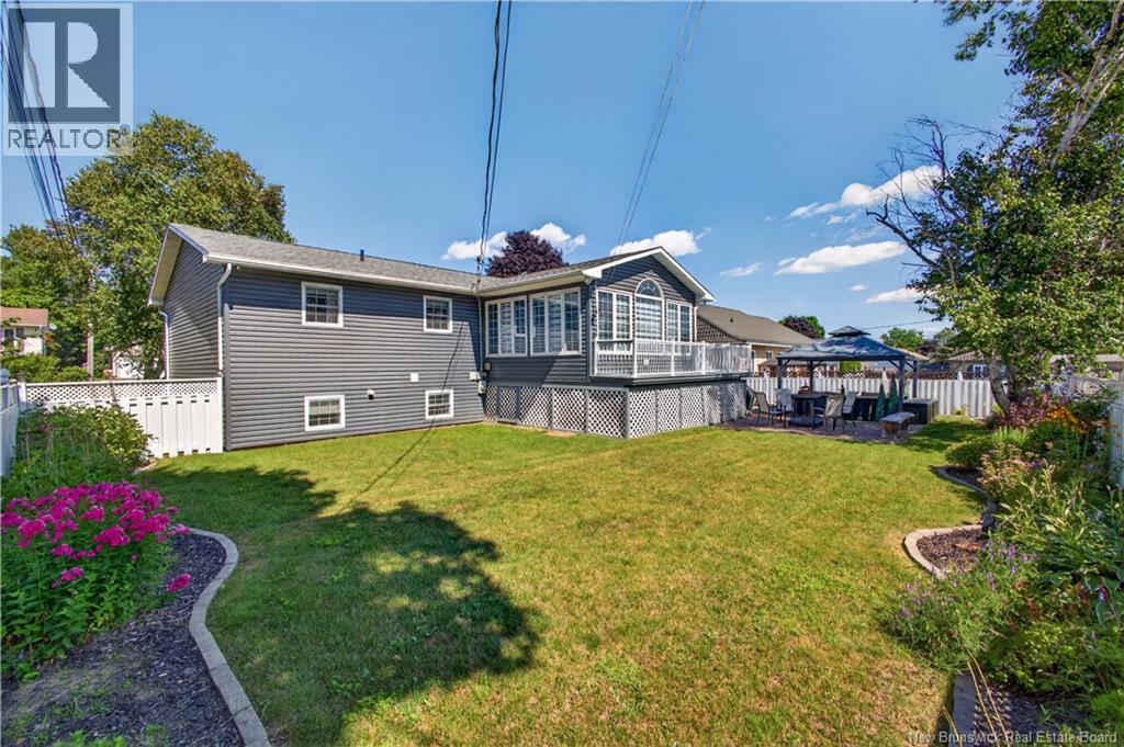 21 Adams Avenue - Image 3