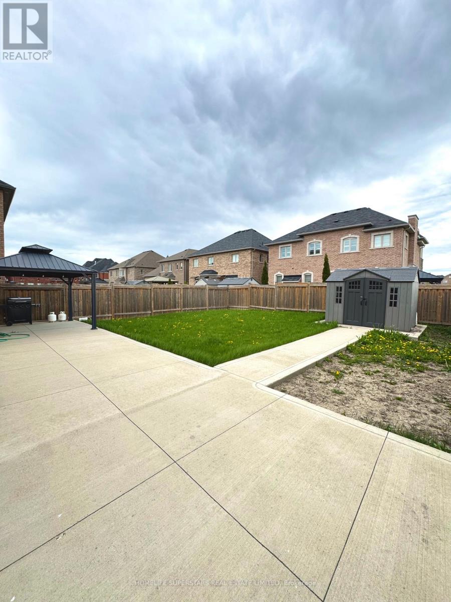 126 MARTIN BYRNE DRIVE - 5