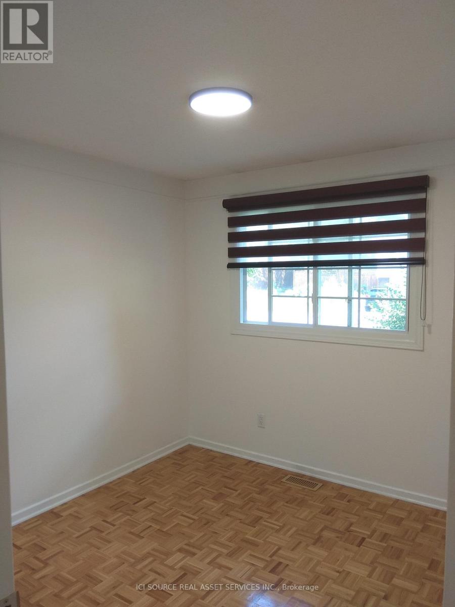 MAIN FL – 8 BIRCHVIEW ROAD, Ottawa. Luxury613. By Peter Sagos - Image 12