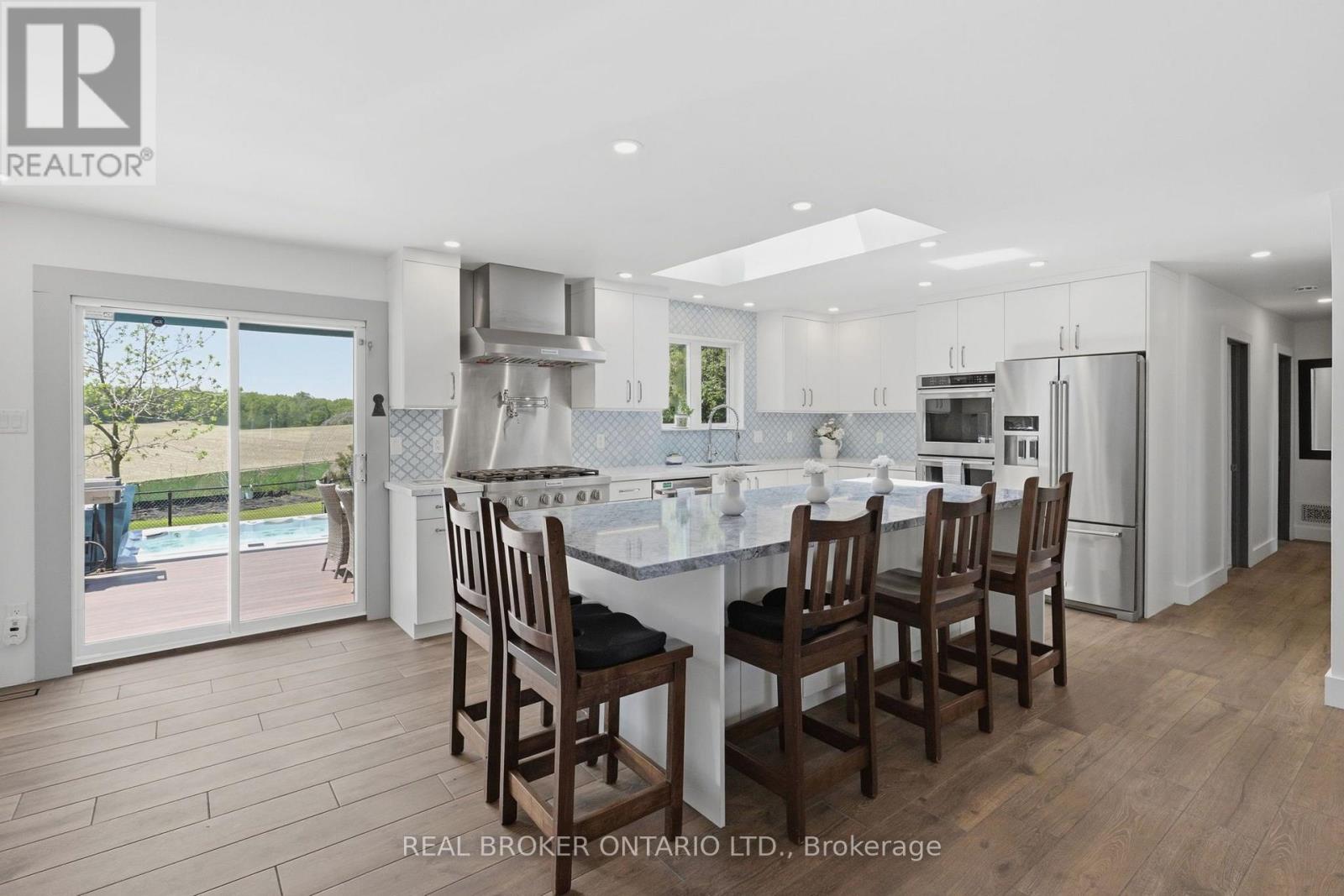 6022 TRAFALGAR ROAD - 10