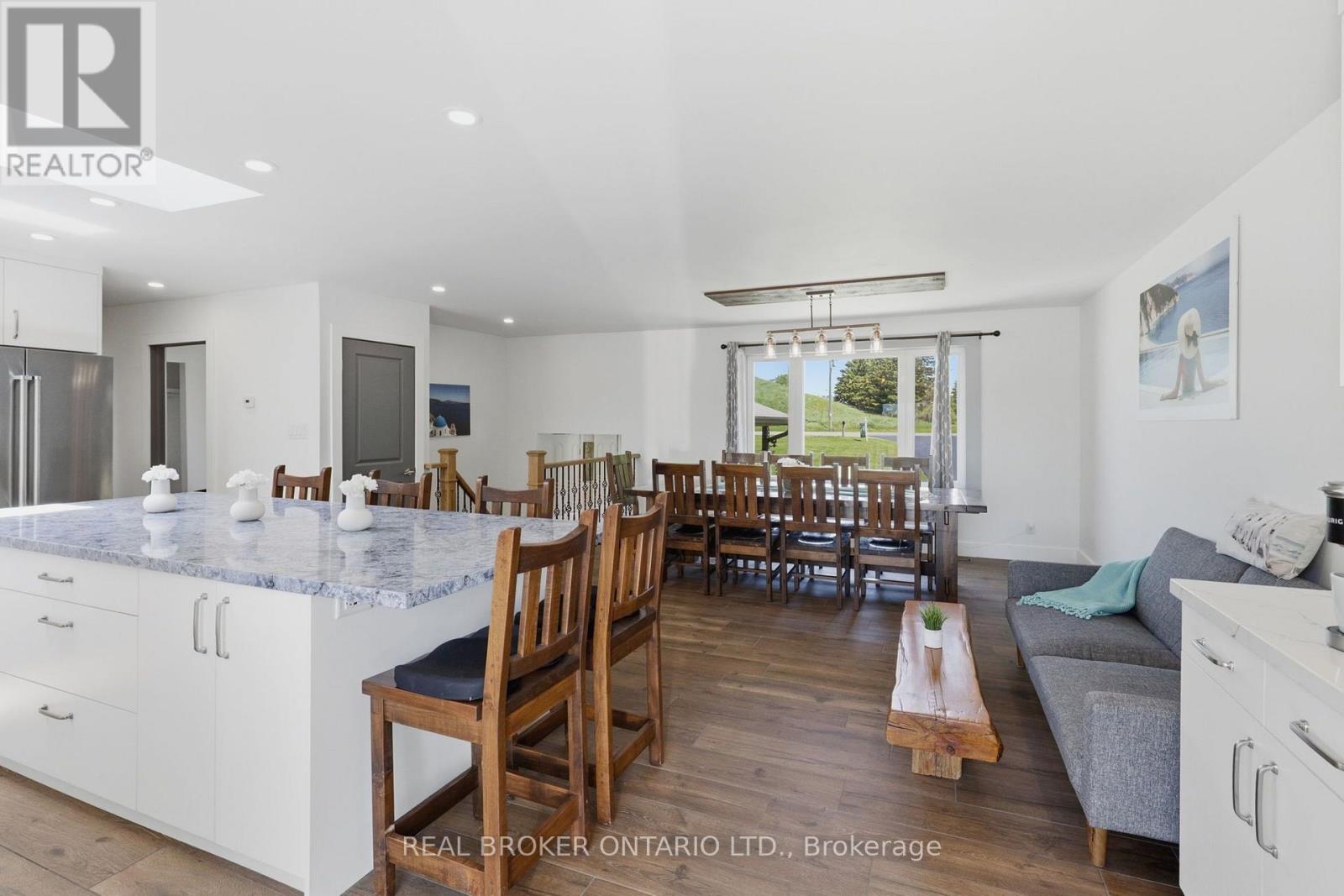 6022 TRAFALGAR ROAD - 11