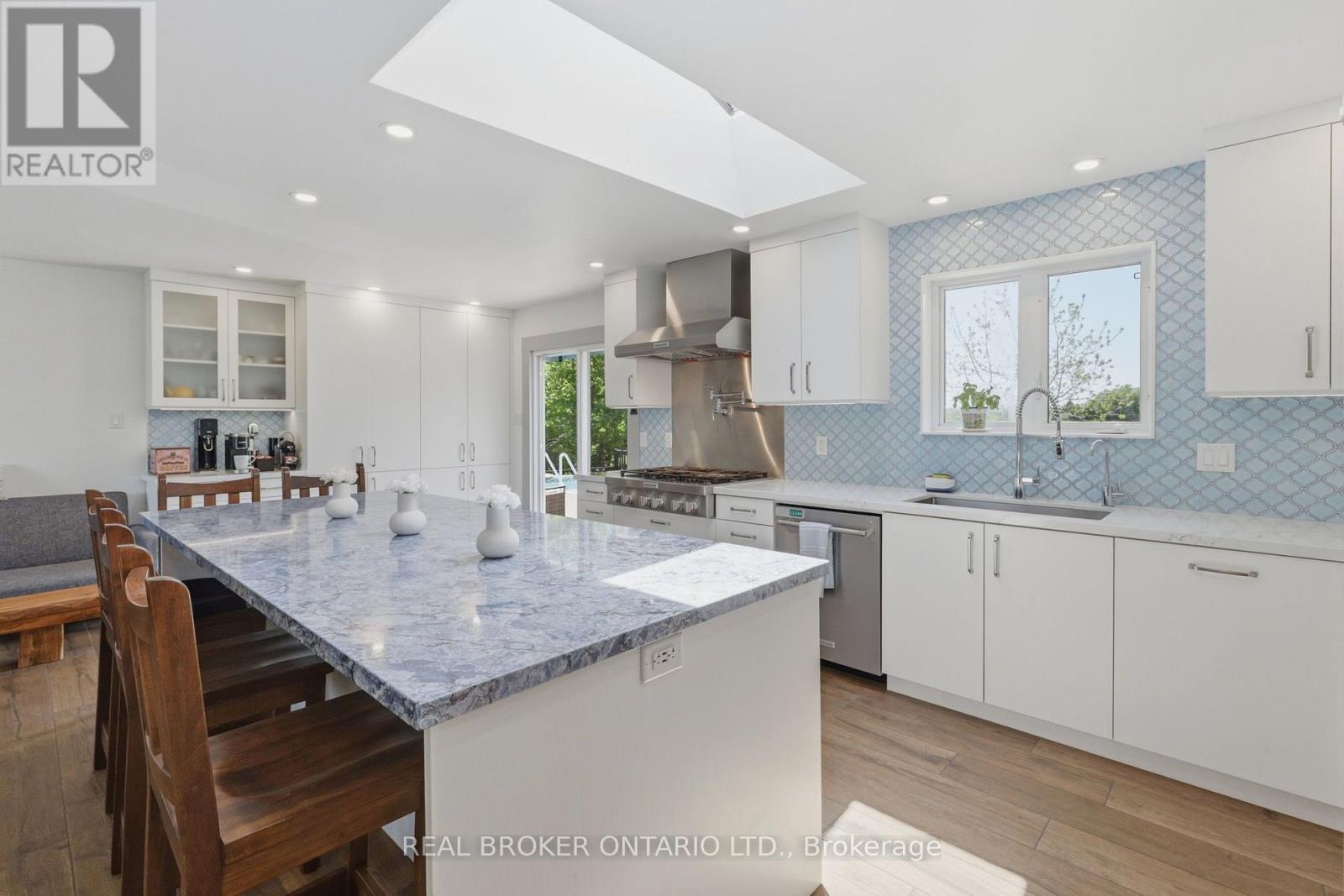 6022 TRAFALGAR ROAD - 14