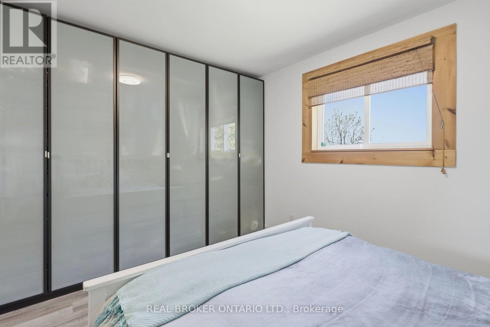 6022 TRAFALGAR ROAD - 20