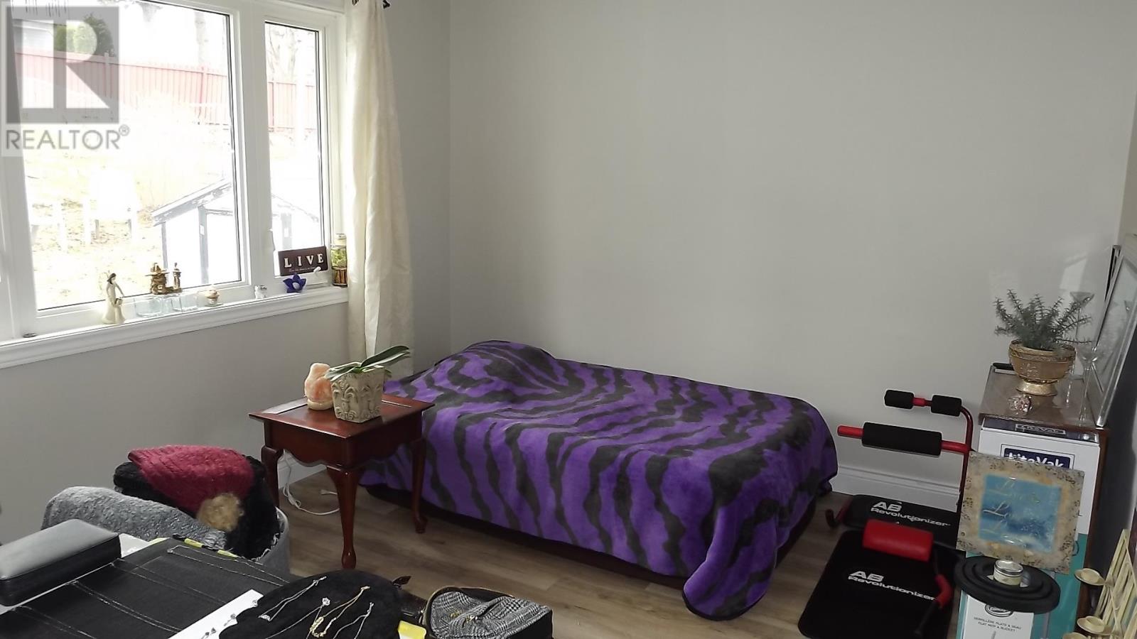 107 Hutchison AVE - 11