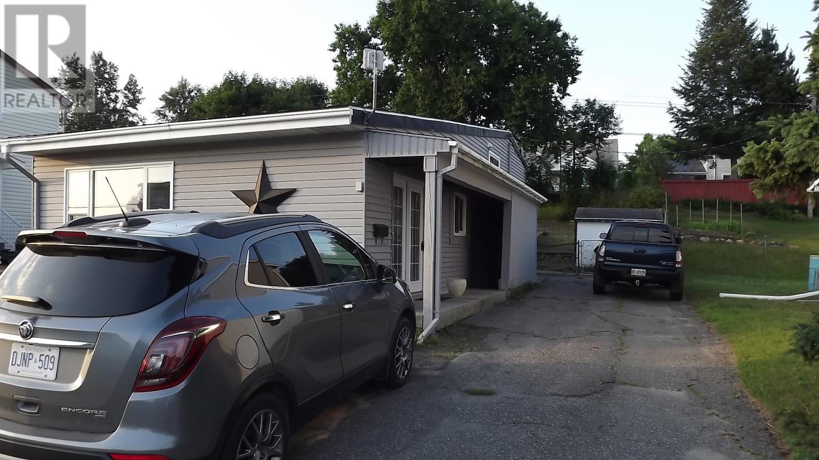 107 Hutchison AVE - 2