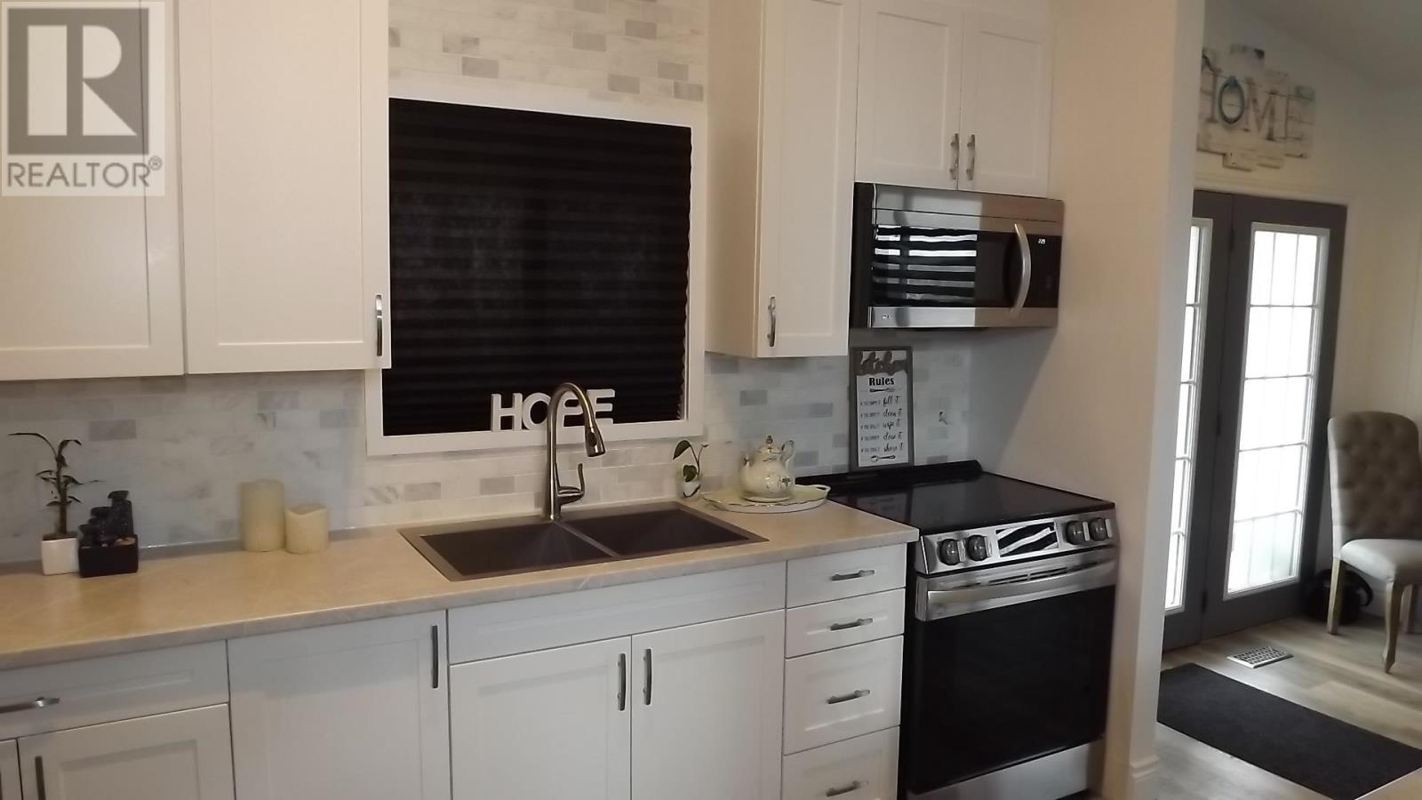 107 Hutchison AVE - 8