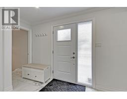 Bedroom 2 - 13 Patrick Drive, Aurora, ON L4G2A6 Photo 6
