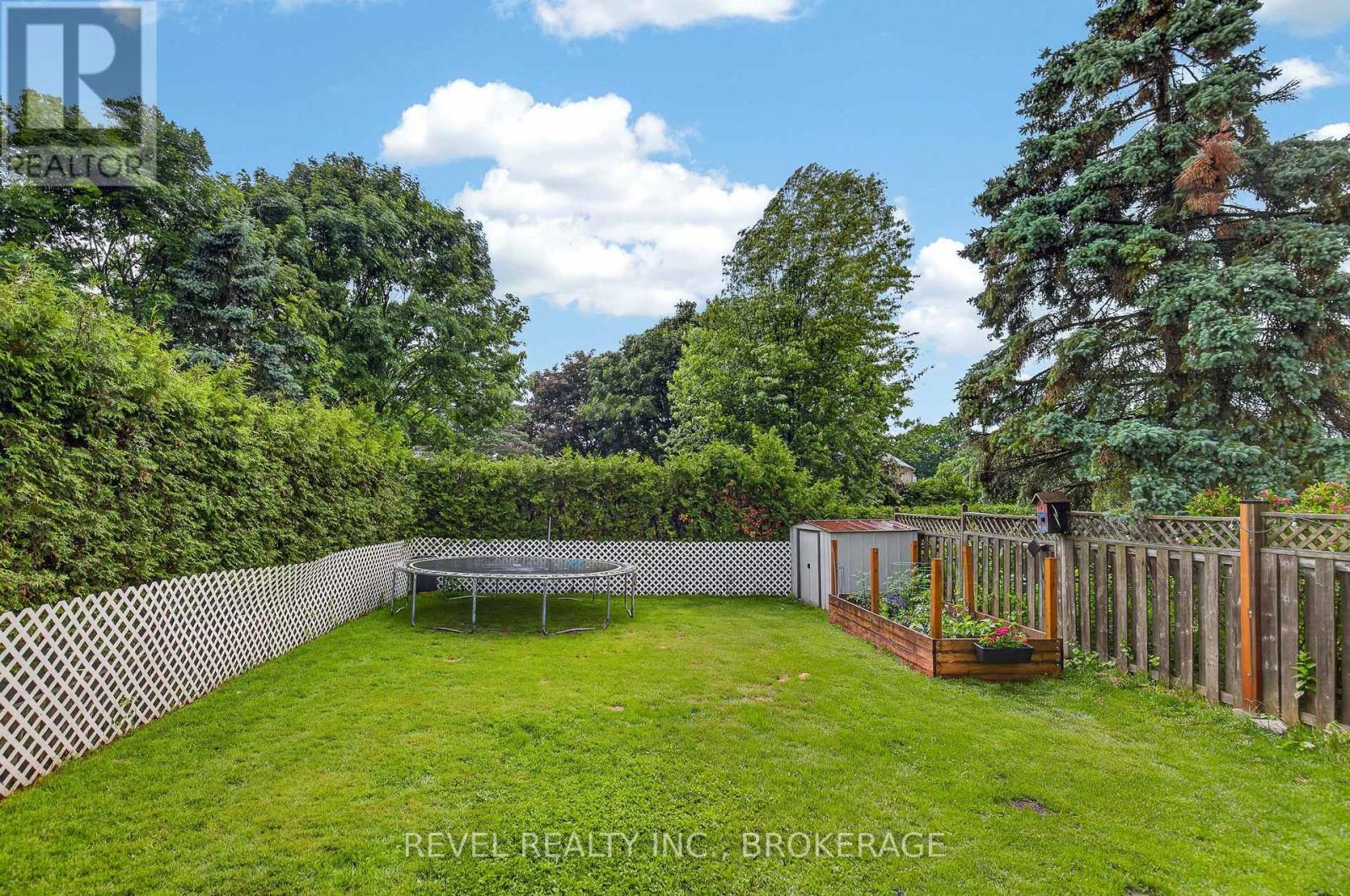62 BARKER DRIVE - 44
