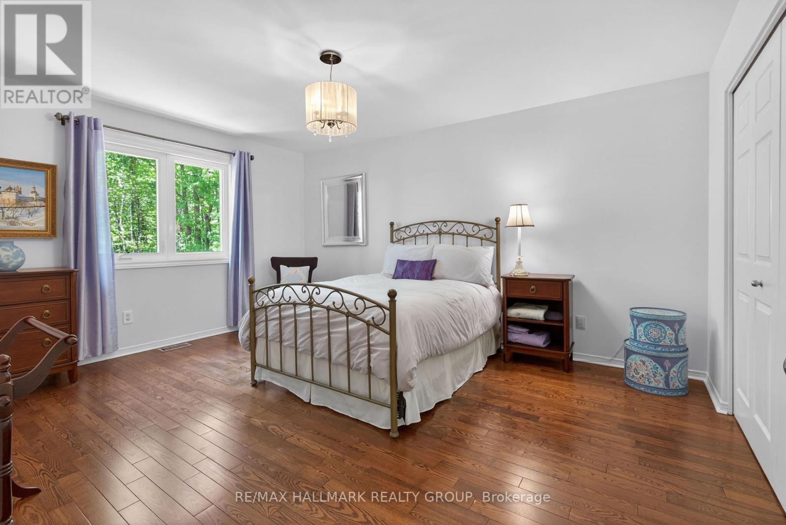 1372 JULES LEGER DRIVE - 33