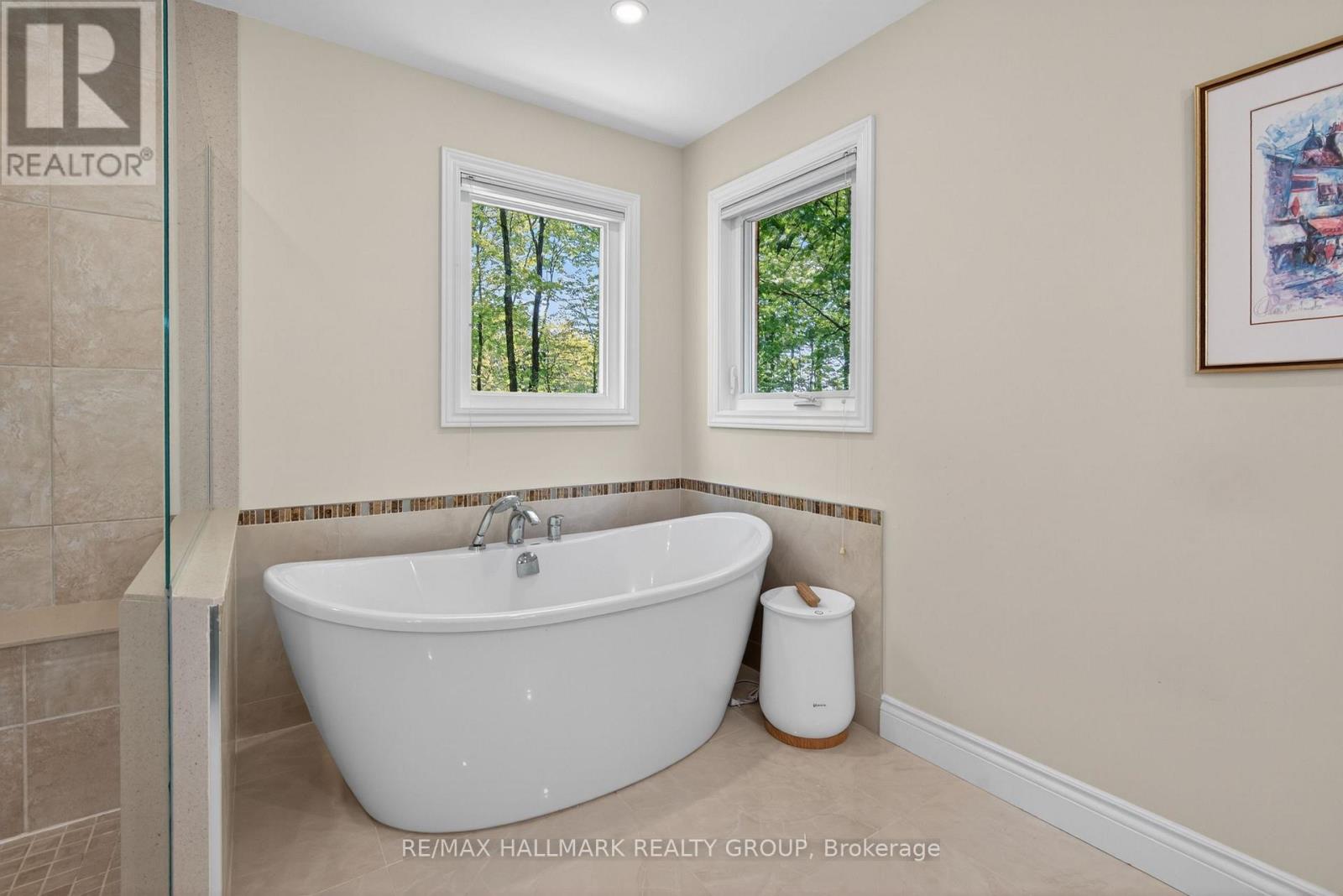 1372 JULES LEGER DRIVE - 32