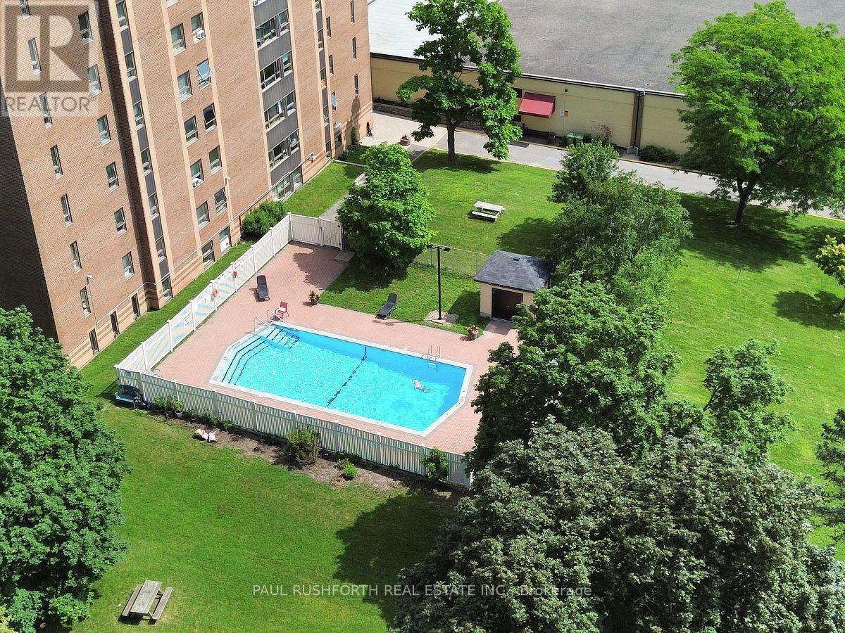 #201 1356 MEADOWLANDS DRIVE E - 29