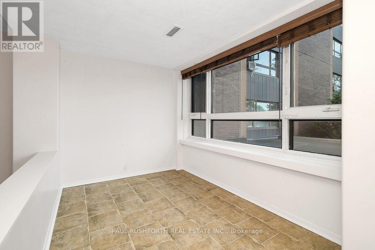 #201 1356 MEADOWLANDS DRIVE E - 18